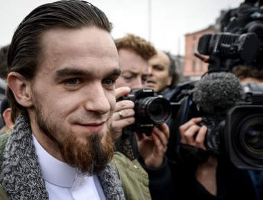 Προκαλεί η εξομολόγηση Βέλγου φονταμενταλιστή του ISIS: «Πρέπει να εφαρμοστεί ο νόμος της Σαρία - Θέλω να ζήσω στο Χαλιφάτο» (φωτό, βίντεο)